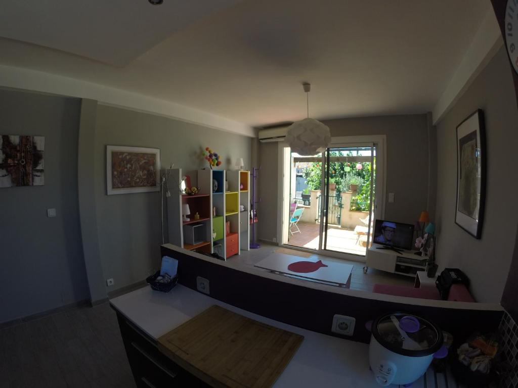 Porto Downtown Studio with Balcony