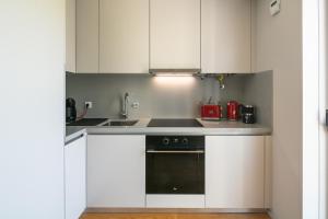 Porto Insight Apartment Cedofeita- Balcony & Parking