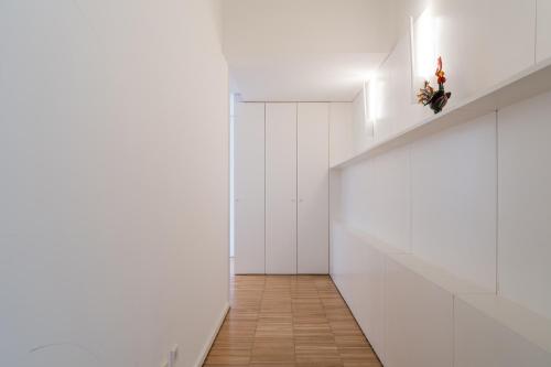 Porto Insight Apartment River View - Pool & Garage