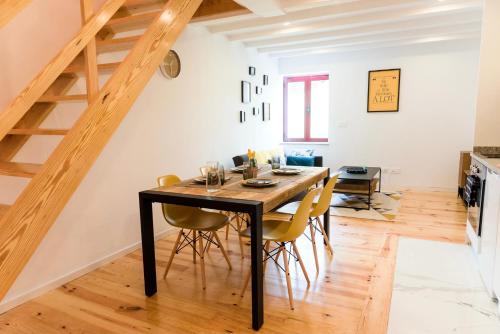 Porto Wine Loft Duplex with swimming pool
