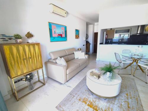 POTATO BEACH apartment at beach front & sea view