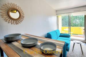 Poupou's a few steps from the beach