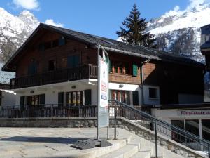 Appartement Prachtig familie appartement voor 6 personen in het hart van Argentière, Chamonix Mont-Blanc 284 Rue Charlet Straton Argentière, Apartment 2 74400 Chamonix-Mont-Blanc Rhône-Alpes