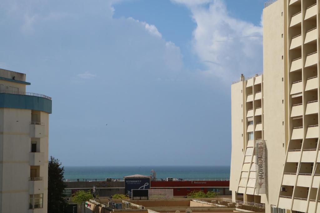 Praia da Rocha Apartment 7 - Apartamento 613 Tarik - A Apartment Rua Dom Martinho Castelo Branco, Edifício Tarik, Apartamento 613, Praia da Rocha, 8500-411 Portimão
