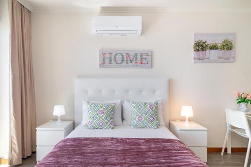 Praia da Rocha, Frontal Sea View, Wonderful Studio, Air Conditioning, two Pools, Internet, Parking - Jardins da Rocha by IG