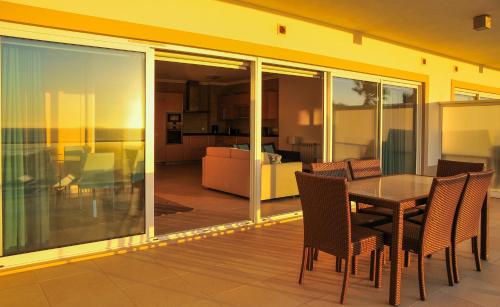 Praia Del Rey SeaView Dupplex