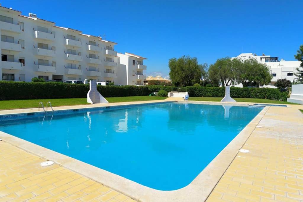 Praia Eulália with pool and 5 minutes from the beach Estrada de Santa Eulália Alcorvado,Edificio Varandas Santa Eulália, Q, 8200-269 Albufeira
