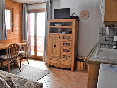 Appartement Appartement Pralognan-la-Vanoise, 2 pièces, 4 personnes - FR-1-464-6 77 MontÃ©e Des Alpages -  - Pralognan-la-Vanoise