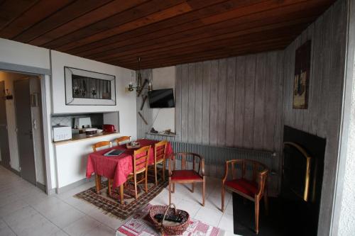 Praloup 1600 joli studio vue exceptionnelle