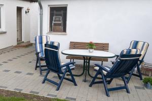 Appartement Preisguenstige-und-gemuetliche-Ferienwohnung-am-Wieker-Bodden Hauptstraße 40 18556 Wiek auf Rügen Mecklembourg-Poméranie