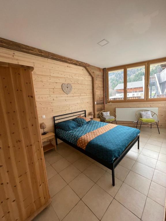 PREMIERE LIGNE - Bel appartement en 1ère ligne du Vieux e 13002 Marseille