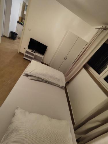 Premium 5 Zimmer Apartment - zentral / 2 x Badezimmer / 8 x Einzelbetten