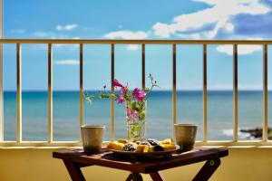 Premium Beachfront Apartment w South Facing Terrace