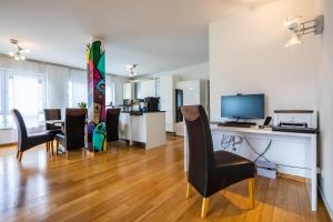 Premium Smart Home Huge Garden Media Streaming
