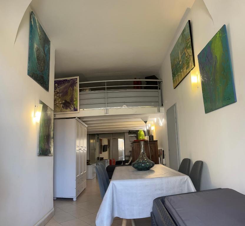 Appartement Près du Vieux port Studio terrasse vue dégagée église de Saint Jean 31 Rue du Chanoine Letteron 20200 Bastia