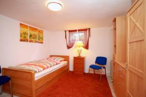 Privatapartment WiFi Flieder (6231)