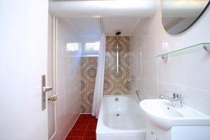 Privatapartment WiFi Flieder (6231)