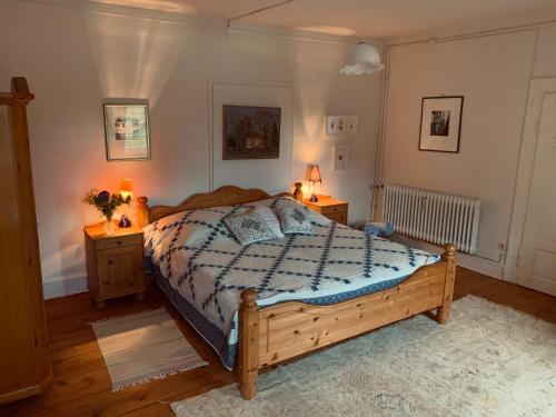 Private apartment in historic castle from 1608 with tenniscourt