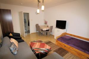 Private Apartment - Mittelfeld