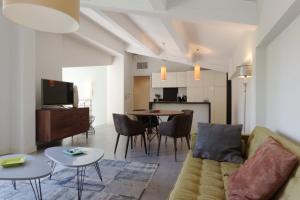 Private charming apartment all the comfort in a furnished tourist residence