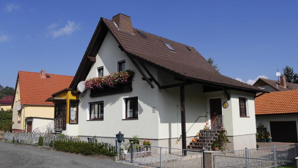 Private Ferienwohnung Fam.Wölke Bahnweg 11, 99706 Sondershausen