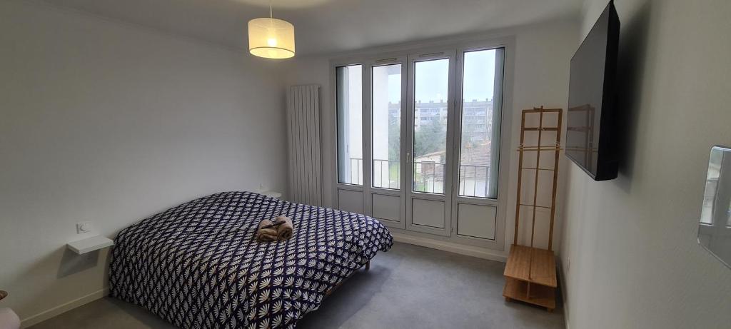 Private room in shared apartment IV Appartement 36, 13 Rue de San-Francisco, 60000 Beauvais