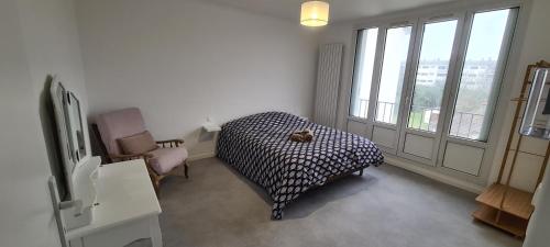 Private room in shared apartment IV