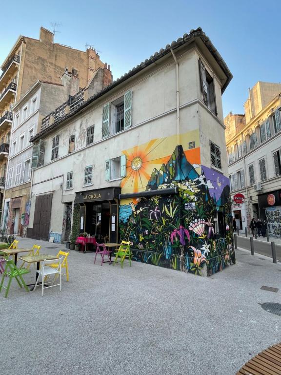 PRIVATE ROOM, Shared bathroom in a 3 bed room appartment 01630 Saint-Genis-Pouilly