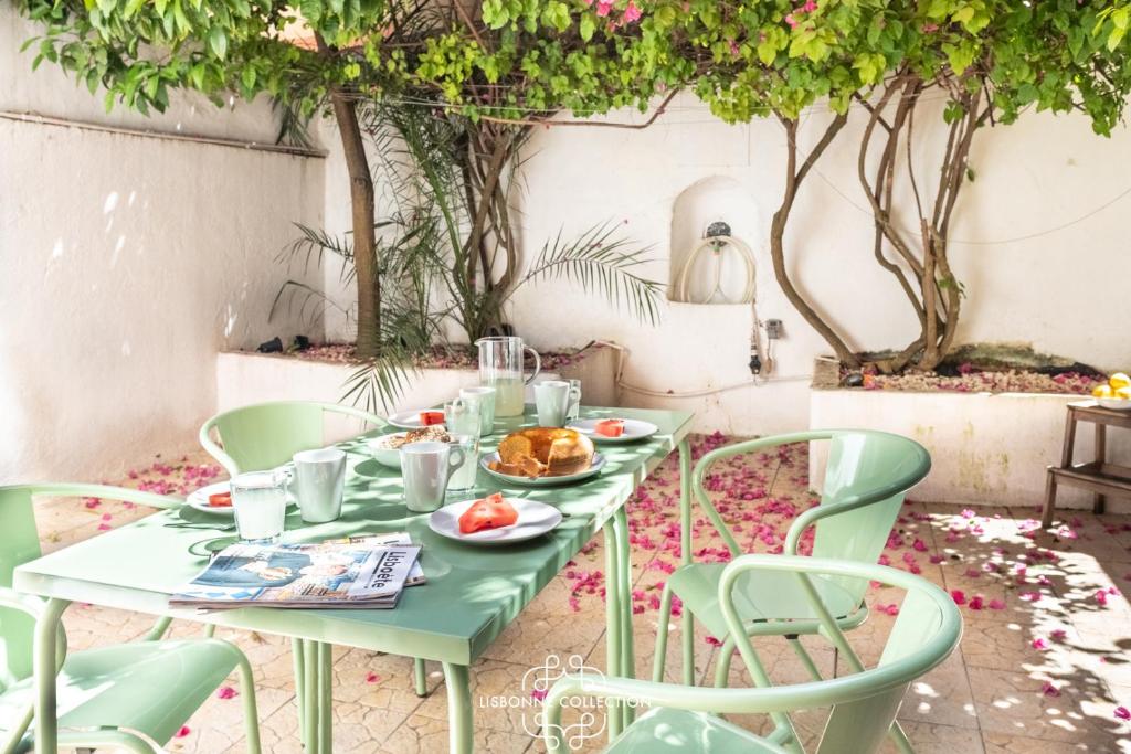 Private Terrace Apartment in Historic Centre 3 by Lisbonne Collection Rua São Gens 39, 1170-338 Lisbonne