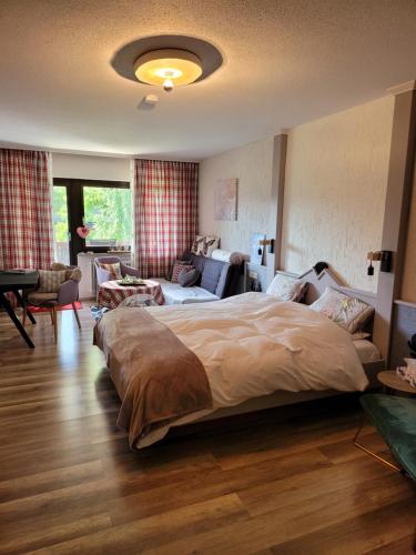 Privates Ein-Zimmer-Ferienappartement Sabine im Landhotel Seeg bei Füssen im Allgäu