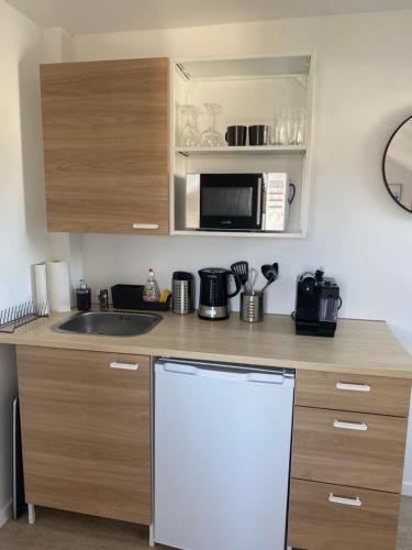 Privates neu renoviertes Zimmer in Schwaig