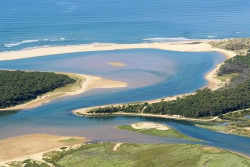 Proche des Sables D'Olonne appartement calme pour 4 personnes situé face au Golf de Bourgenay à Talmont st Hilaire