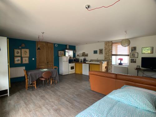 Proche Mont Saint Michel appartement renove