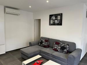 Proche Palais, 2mn des plages, parking privé