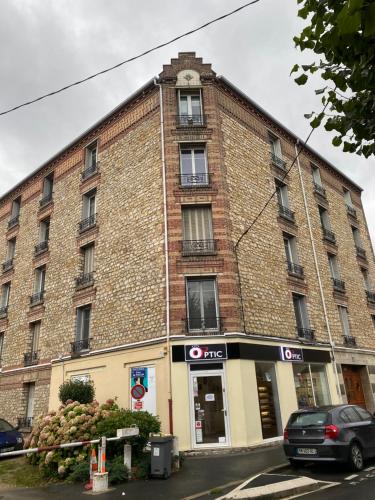 Proche PARIS et Stade de France - TOP APPART- 2 chambres