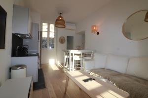 Appartement Proche plages, Cosy logement pour 4 personnes (MILE) 2° etage F 13 Rue du Maréchal Joffre 06400 Cannes Provence-Alpes-Côte d\'Azur
