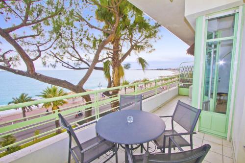 PROMENADE HOLIDAY - ATLANTIDE PROMENADE