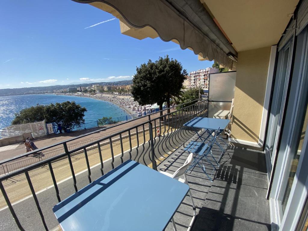 PROMENADE HOLIDAY - OLD TOWN PANORAMIC Quai Rauba Capeu 9, 06000 Nice