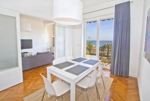 Appartement PROMENADE HOLIDAY - SOLEMAR PROMENADE Promenade des Anglais 187b 06200 Nice Provence-Alpes-Côte d\'Azur