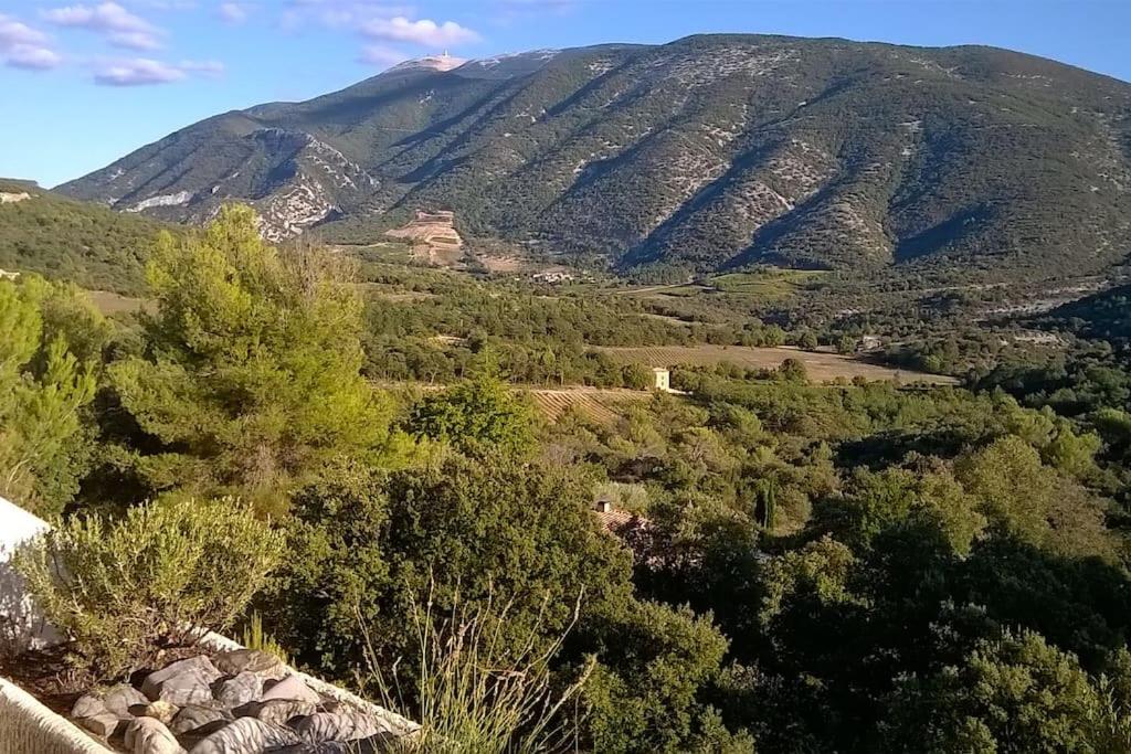 Provence Ventoux. Studio panoramique avec piscine Studio 419, Bâtiment Les Chênes Verts Pas-du-Ventoux, Hameau de Pierrevon, 26170 Mollans-sur-Ouvèze