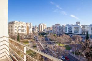 Appartement Proximité Centre/Fac au calme avec vue Le Bellevue 2, 6e étage, #TS1 19 Avenue Colonel Fabien 83000 Toulon Provence-Alpes-Côte d\'Azur