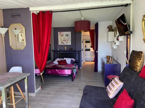 Purple Secret Naturiste