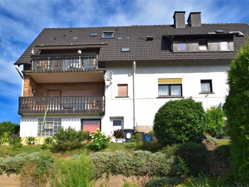 Quaint Apartment in Gro almerode near the Forest