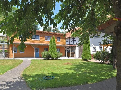 Quaint Apartment in H ddingen with Garden
