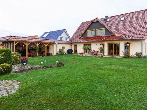 Quaint Apartment in Kuhlungsborn with Garden