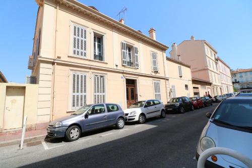 Quality 2 bedroom 9 mins from the Palais 342