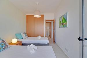 Quarteira Beach & Ocean View by Homing