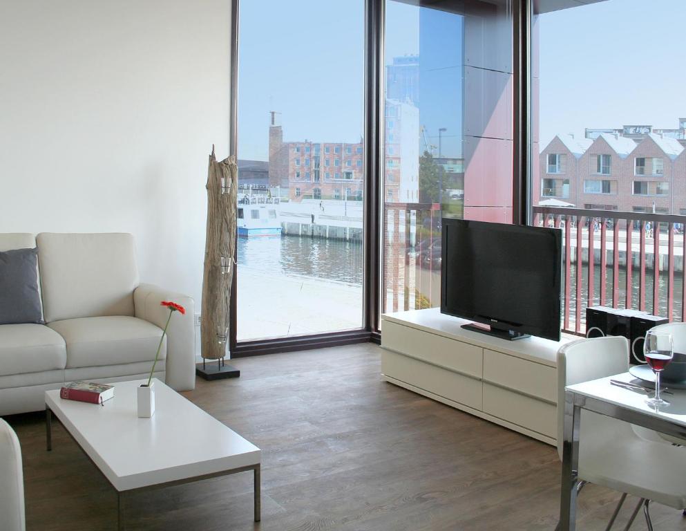 Appartement Quartier Alter Hafen mit Meerblick, Balkon & Parkplatz - ABC242 Alter Holzhafen 9b 23966 Wismar