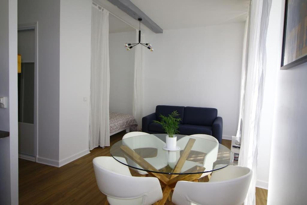Quartier Historique du Château bel appt meublé 9 Rue Sully, 64000 Pau