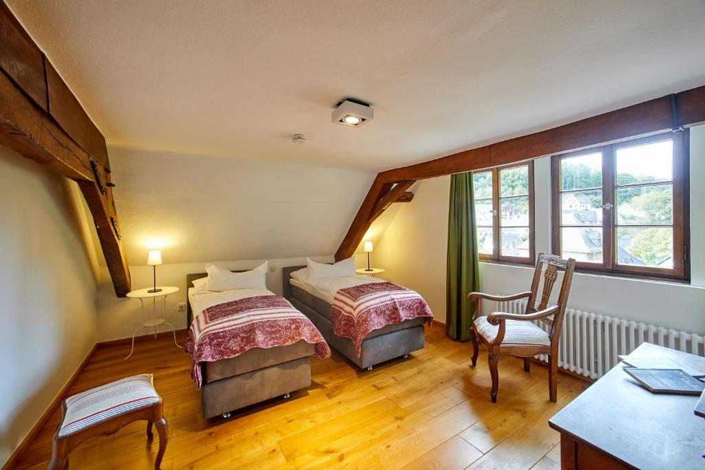 Quellenhof - Wohnen im Denkmal - Wohnung \ 9 Am Hirtenturm, 53945 Blankenheim